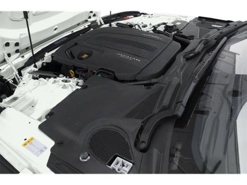 Used 2019 Jaguar F-TYPE Coupe RWD image 13