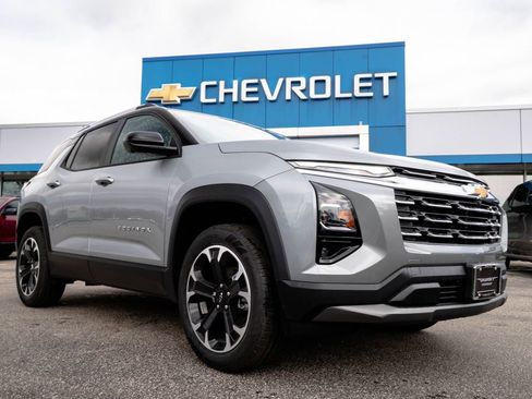 New 2026 Chevrolet Equinox LT w/ Safety and Technology Package AWD/4WD image 1