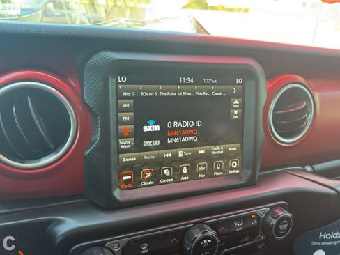 Used 2020 Jeep Wrangler Unlimited Rubicon AWD/4WD image 25