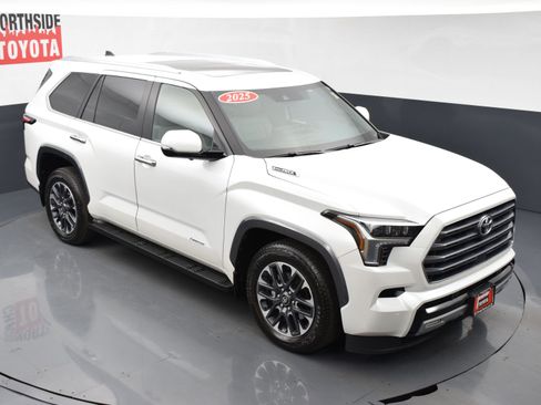 Used 2025 Toyota Sequoia Limited image 38