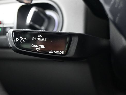 Certified 2020 Porsche Cayenne AWD/4WD image 24