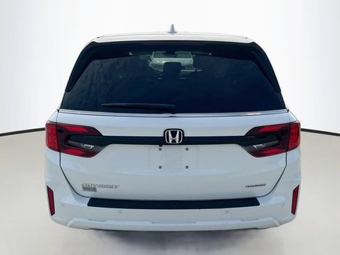 Used 2025 Honda Odyssey Touring image 7