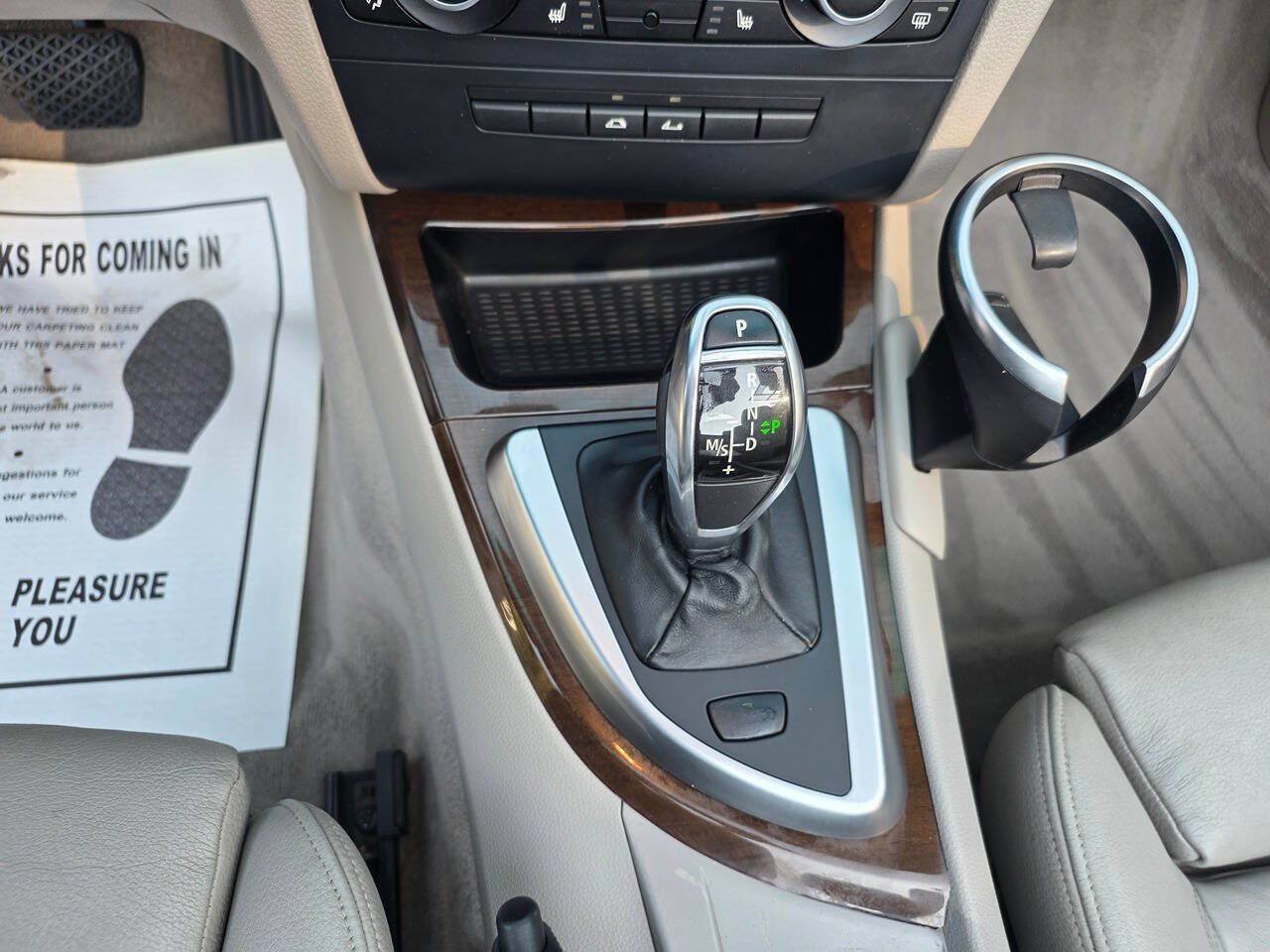 Used 2011 BMW 135i Convertible RWD image 23