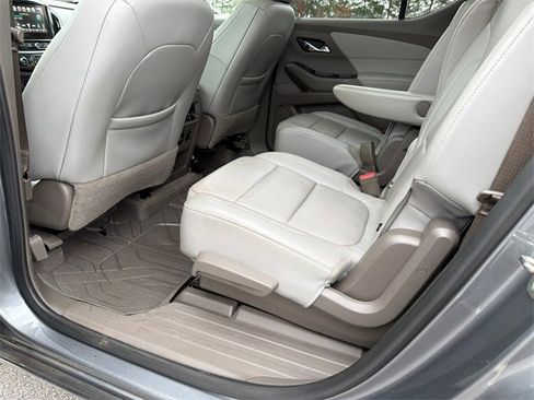 Used 2019 Chevrolet Traverse Premier w/ Driver Confidence II Package image 21