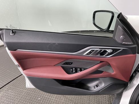 Used 2025 BMW i4 xDrive40i w/ Premium Package image 10