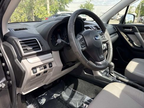 Used 2016 Subaru Forester 2.5i Touring w/ Eyesight & Navigation System AWD/4WD image 25