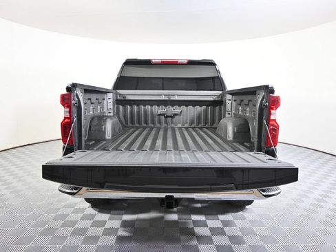 Used 2025 Chevrolet Silverado 1500 LT w/ Protection Package AWD/4WD image 6