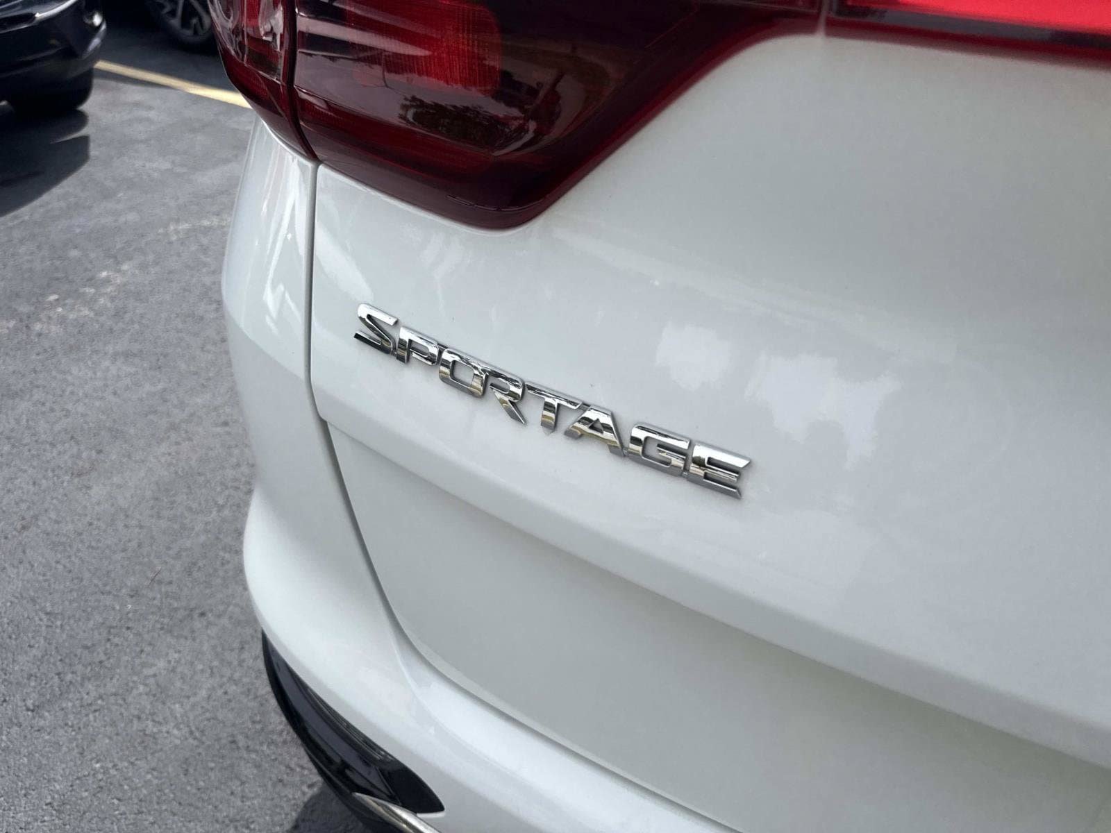 Used 2020 Kia Sportage LX AWD/4WD image 5