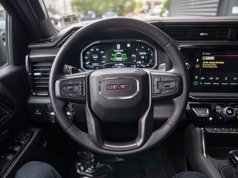 Used 2023 GMC Sierra 1500 AT4 w/ AT4 Preferred Package AWD/4WD image 6