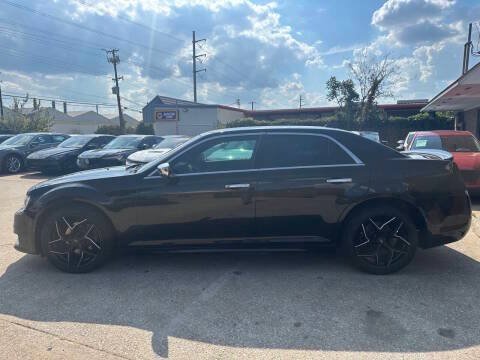 Used 2019 Chrysler 300 S w/ 300S Premium Group 2 RWD image 8