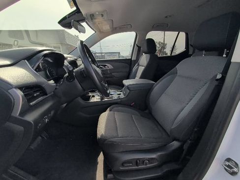 Used 2020 Chevrolet Traverse LT FWD image 4
