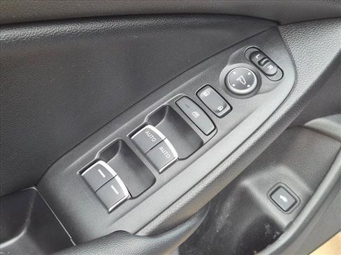 Used 2021 Honda Accord Sport image 11