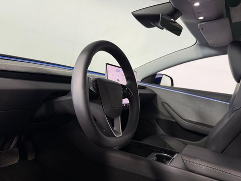 Used 2025 Tesla Model 3 Long Range image 18