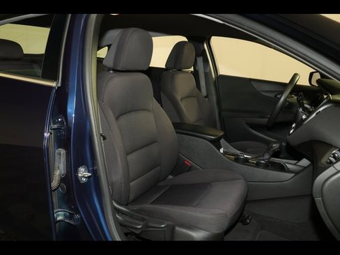 Used 2022 Chevrolet Malibu LT image 27
