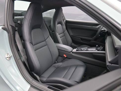 Certified 2025 Porsche 911 Carrera RWD image 26