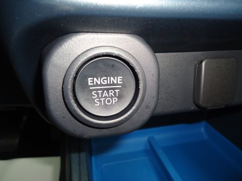 Used 2025 Ford Maverick XLT w/ Equipment Group 301A AWD/4WD image 21