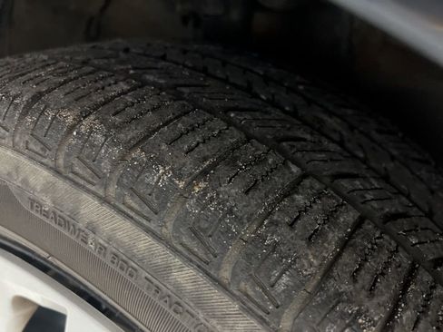 Used 2019 Toyota Corolla LE image 41