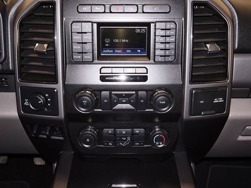 Certified 2019 Ford F250 XLT w/ XLT Value Package image 27