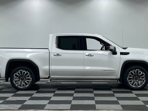 Used 2024 GMC Sierra 1500 Denali Ultimate AWD/4WD image 11