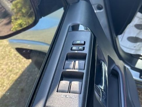 Used 2021 Toyota 4Runner Venture w/ Moonroof Package AWD/4WD image 10