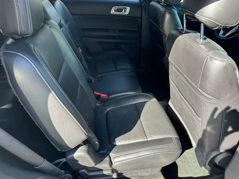 Used 2014 Ford Explorer Sport image 13