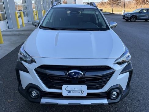 Used 2025 Subaru Outback Touring image 8