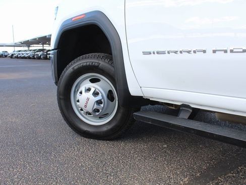 Used 2025 GMC Sierra 3500 Pro w/ 1SA Pro Safety Plus Package image 9