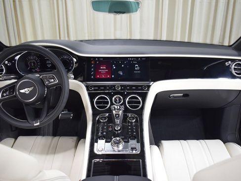 New 2025 Bentley Continental GTC image 2