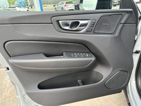 Certified 2025 Volvo XC60 T8 Plus w/ Protection Package Premier AWD/4WD image 20