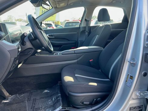 Used 2025 Hyundai Sonata SEL FWD image 27