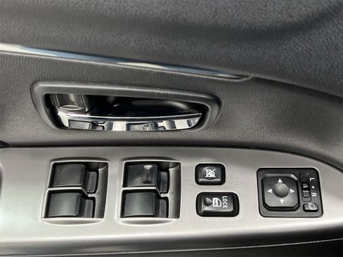 Used 2024 Mitsubishi Outlander Sport SE image 13