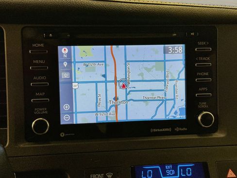 Used 2019 Toyota Sienna XLE w/ XLE Navigation Package AWD/4WD image 22