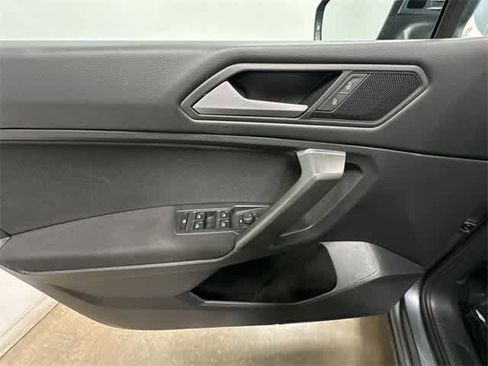 Certified 2021 Volkswagen Tiguan S image 17