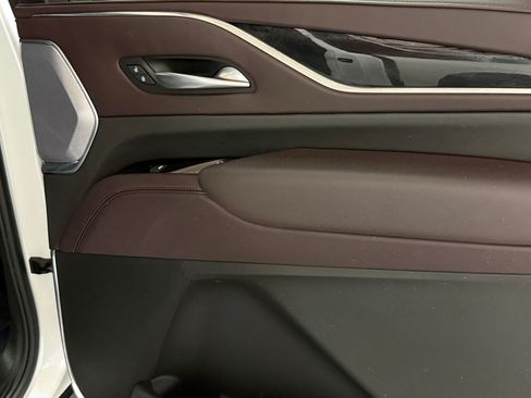 Certified 2023 Cadillac Escalade ESV Sport Platinum AWD/4WD image 48