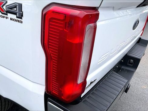 Used 2024 Ford F250 XL w/ FX4 Off-Road Package AWD/4WD image 26