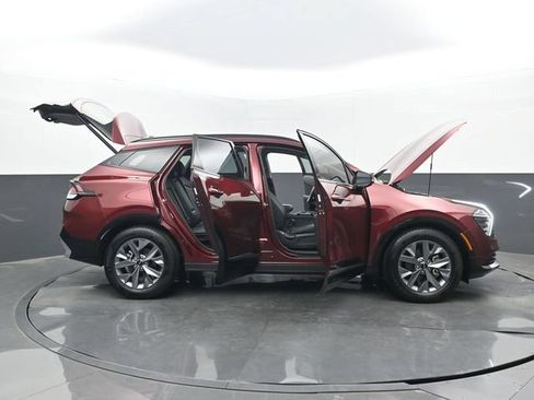 Used 2025 Kia Sportage SX FWD image 31