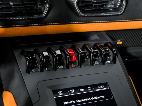 Used 2022 Lamborghini Huracan STO RWD image 29