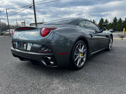 Used 2012 Ferrari California image 5