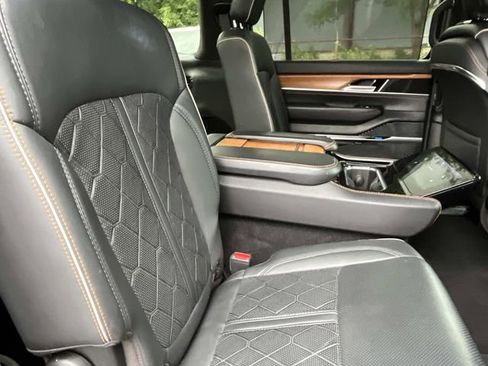 Used 2024 Jeep Grand Wagoneer L Series III AWD/4WD image 29