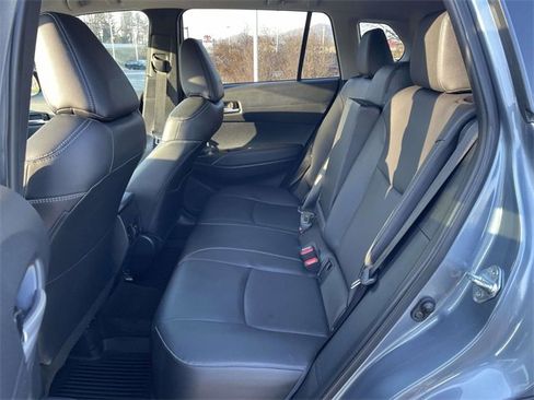 Used 2023 Toyota Corolla Cross XLE image 15