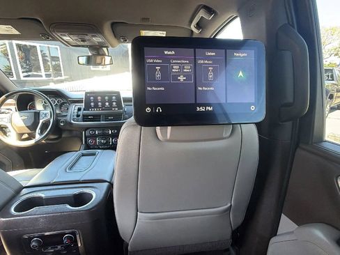 Used 2021 Chevrolet Suburban LT w/ Luxury Package AWD/4WD image 36