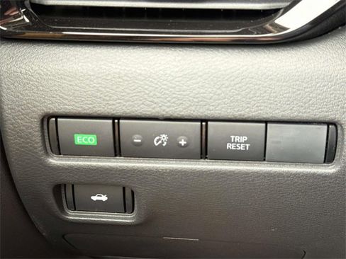 New 2025 Nissan Sentra SV w/ SV Premium Package image 20