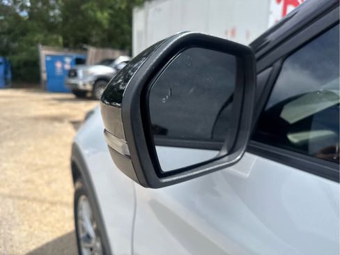 Used 2021 Ford Explorer Limited w/ Equipment Group 301A RWD image 15
