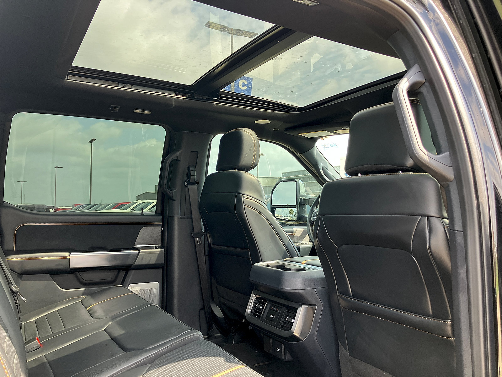 Used 2024 Ford F250 Platinum AWD/4WD image 16