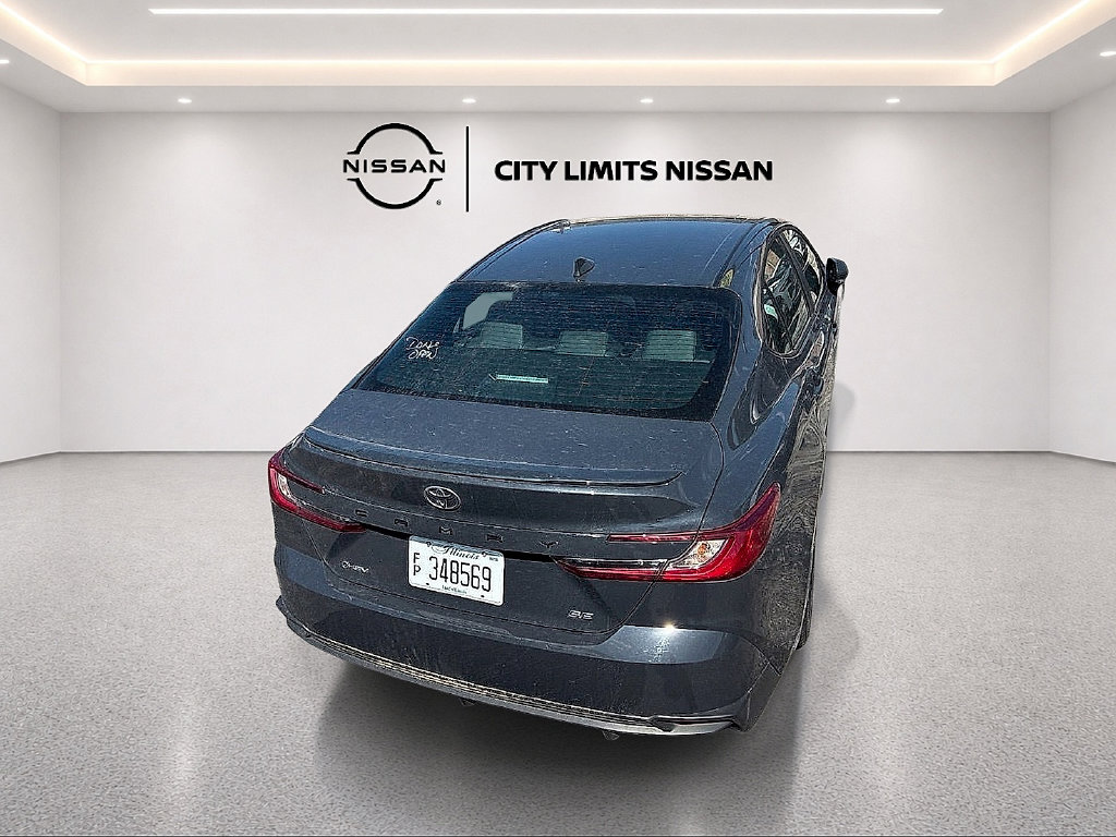 Used 2026 Toyota Camry SE FWD image 4