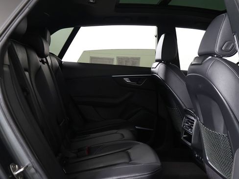 Used 2023 Audi Q8 Premium Plus w/ Premium Plus Package AWD/4WD image 34