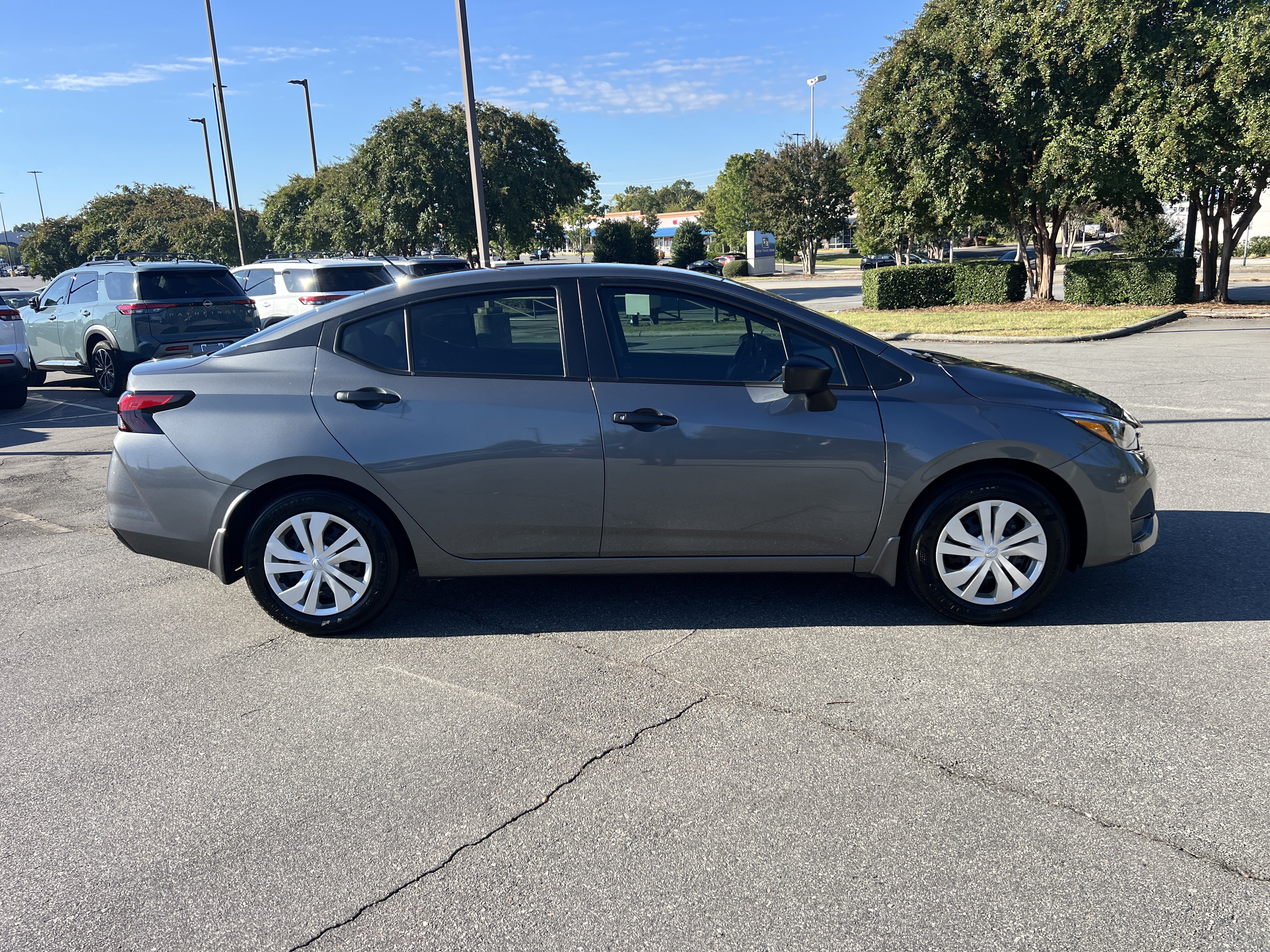 Certified 2025 Nissan Versa S w/ Trunk Package FWD image 4