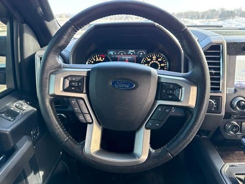 Used 2015 Ford F150 Platinum w/ Equipment Group 701A Luxury image 22
