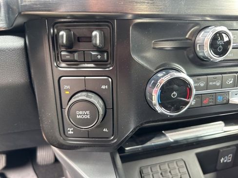 New 2025 Ford F350 Lariat w/ Lariat Ultimate Package image 30