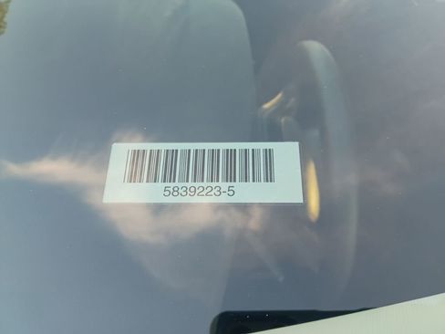 Used 2025 Ford Escape Active FWD image 9